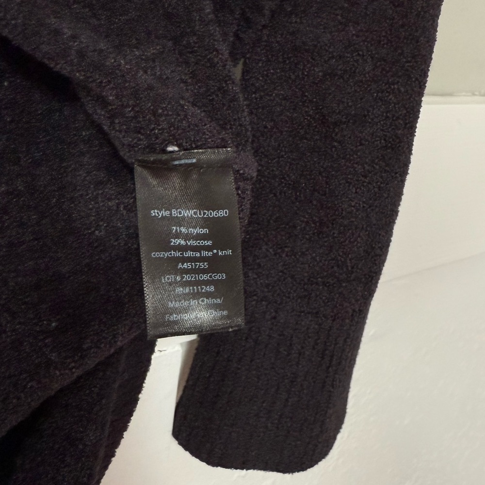 Barefoot Dreams CozyChic Ultra Lite Coastal Cowl Neck Tunic in Black - Picture 7 of 7